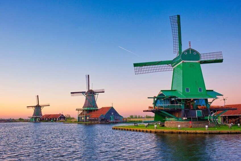 Zaanse Schans: Self-Guided City Walking Tour with Audio Guide