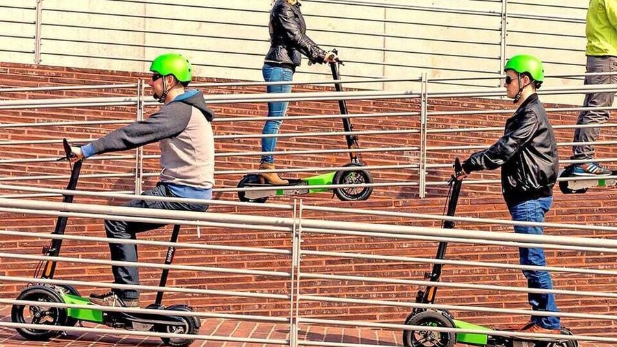 Düsseldorf: E-Scooter City Tour