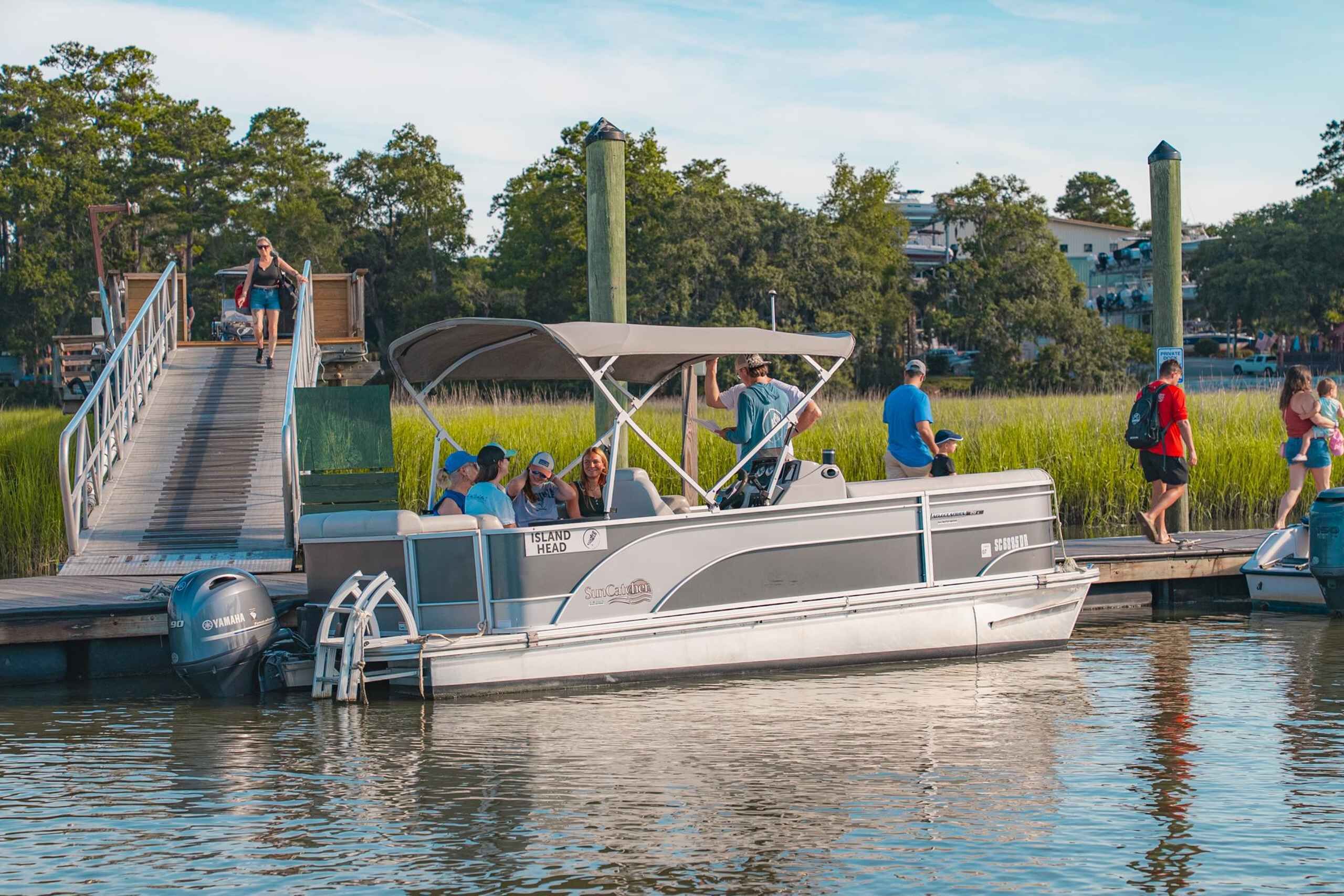 Hilton Head Island: Self-Drive Pontoon Boat Rental
