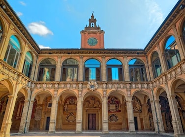 Private Führung durch die Universität von Bologna