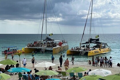 Negril Private Day Tour: quad bike Ride, Party Catamaran & Ricks Cafe