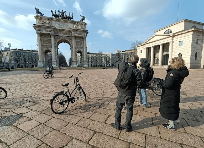 Picture 1 for Activity Milan: English Bicycle Tour Live Tourist Guide 3 hours