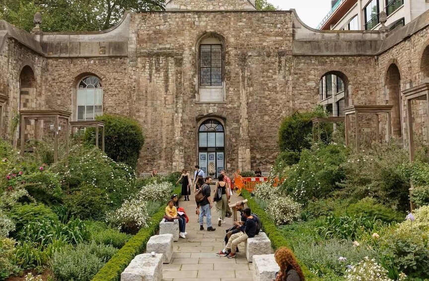 Picture 4 for Activity Secret Old London Walking Tour