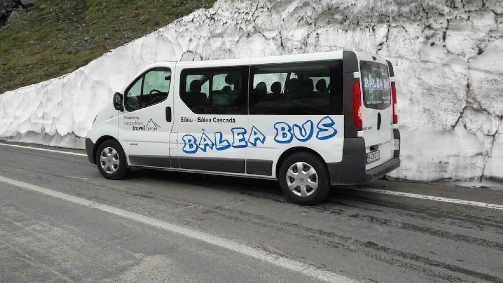 Picture 1 for Activity Sibiu to Balea: Bus Transfer