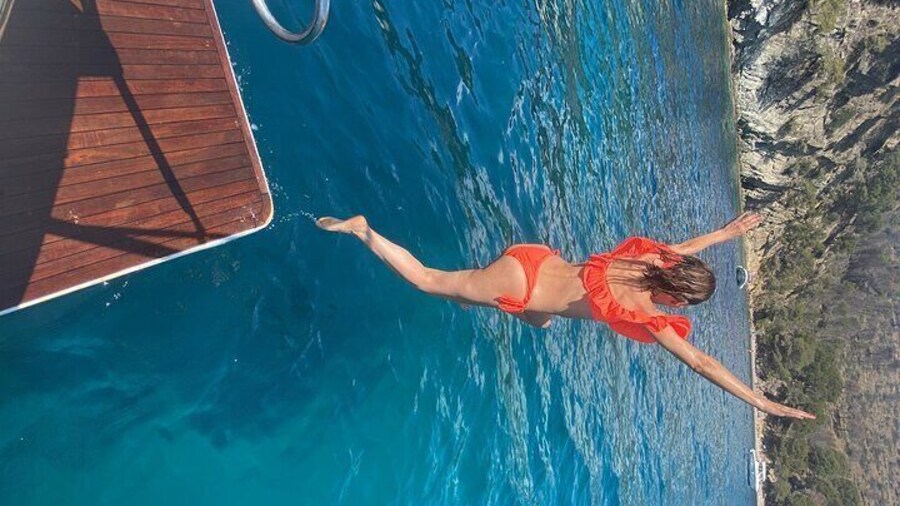 Private Excursion through Cap de Creus Natural Park and Snorkeling