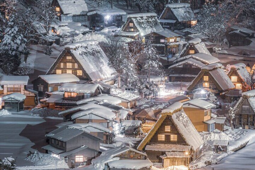 Shirakawago in Winter ©春木 悦代　