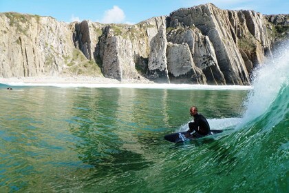 Sintra: 2-timers privat surf-lektion ved Praia Grande