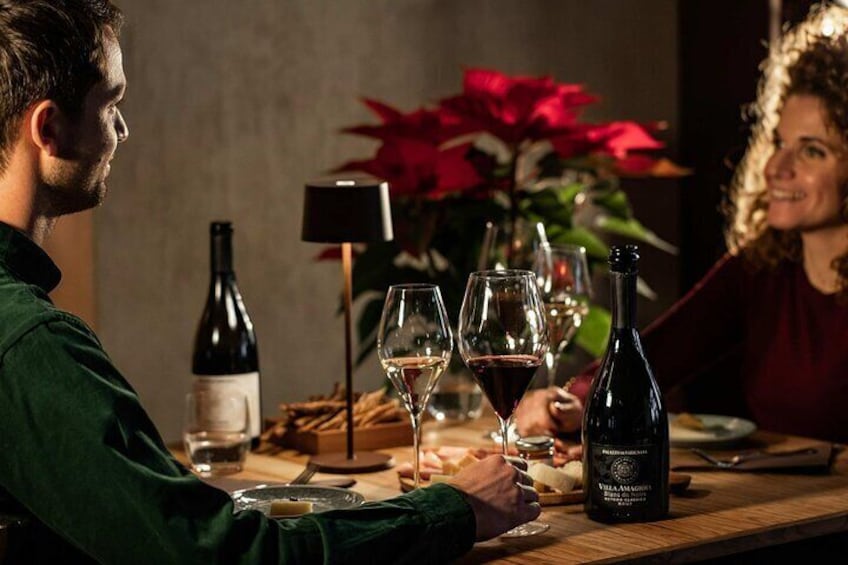 Superior Tasting, 2 glasses of wine and 2 extra virgin olive oils with products from the local area and the agricultural estate