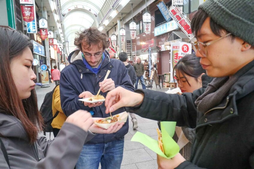 Picture 5 for Activity Osaka: Guided City Highlights Bike Tour with Lunch