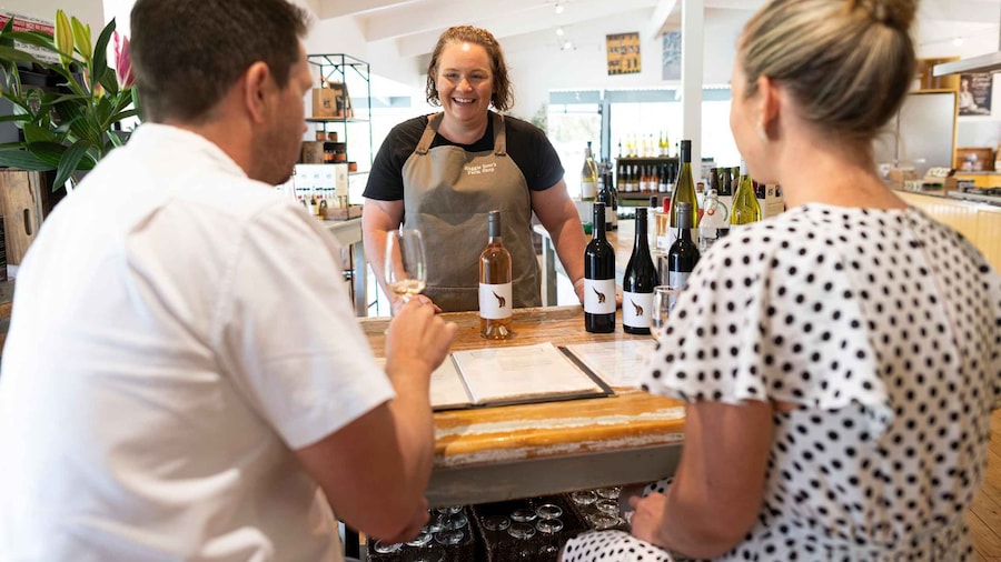 Barossa Valley: Maggie Beer's Wine Tasting & Cheese Platter