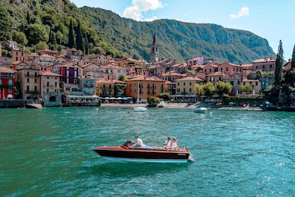 Lake Como: Classic Speedboat Private Tour