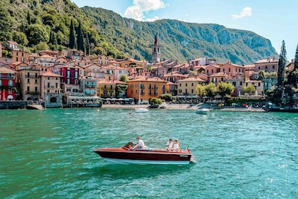 Comosjøen: Klassisk hurtigbåt privat tur