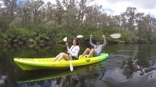 Margaret River : Excursion guidée en kayak et en cave avec déjeuner