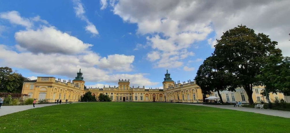 Picture 2 for Activity Wilanów Palace: 2-Hour Guided Tour with Entrance Tickets