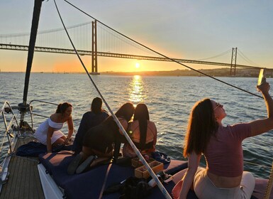 Lisboa: Passeio privado relaxante ao Pôr do sol 2-horas