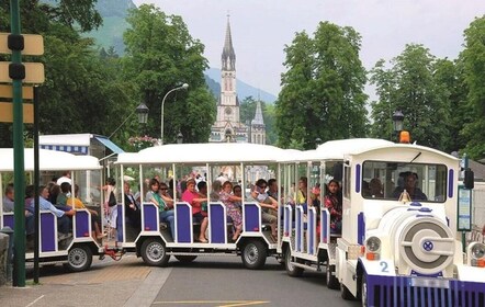 ルルド・パス：2つの博物館と小さな列車