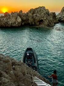 Paros: Premium Boat Private Cruise with Sunset Viewing