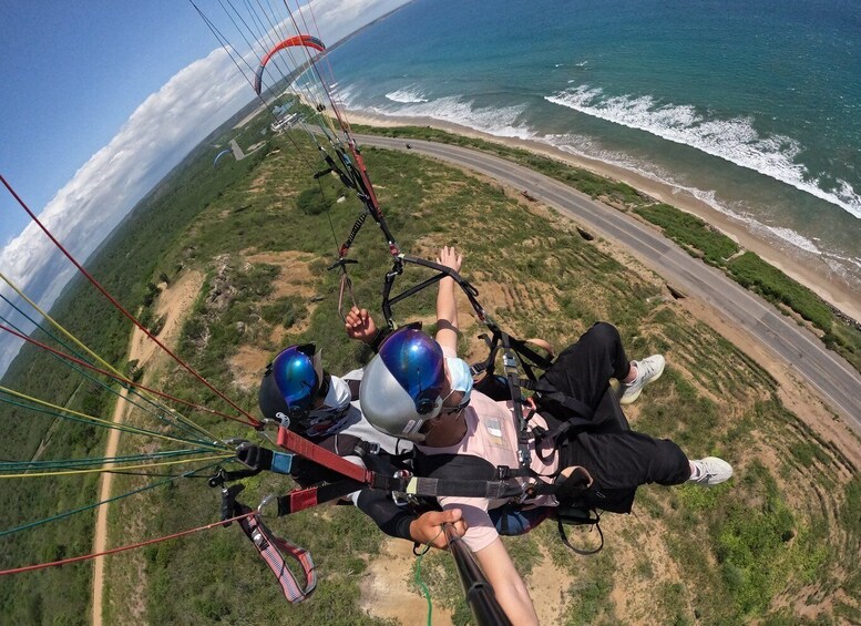 Picture 6 for Activity From Montañita: Paragliding Experience