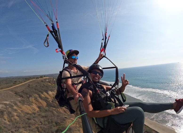 Picture 10 for Activity From Montañita: Paragliding Experience