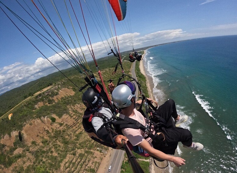 From Montañita: Paragliding Experience