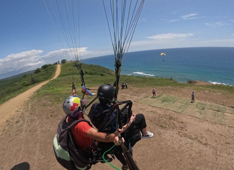 Picture 1 for Activity From Montañita: Paragliding Experience