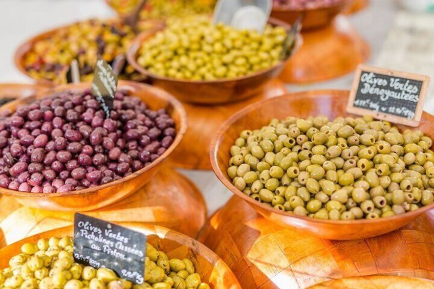 Provencal Market and Wine Tasting Sightseeing Tour