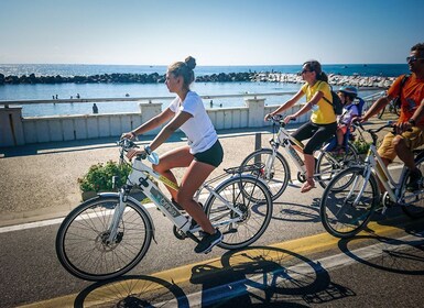 ピサセルフガイド・ツアーで海までサイクリング