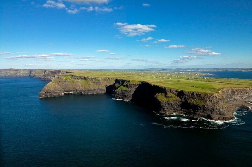 Scenic flight over Cliffs of Moher & Aran Islands.Guided. 35 mins