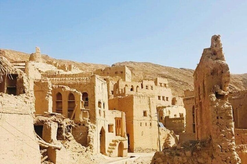 Private Explore Oman Grand Canyon, Jebel Shams and Nizwa