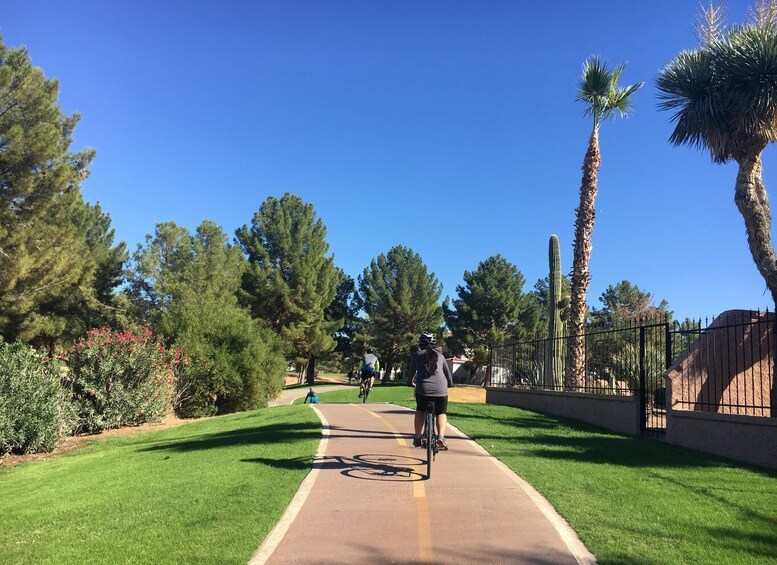 Picture 1 for Activity Scottsdale: Half-Day Casual E-Bike Tour with Guide