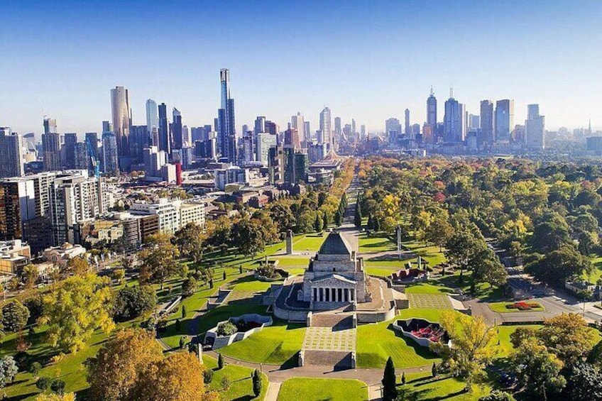 Melbourne City Laneways, Bays and Suburbs Small Group Bus Tour 