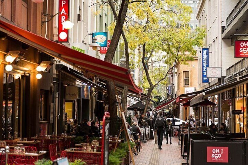 Melbourne City Laneways, Bays and Suburbs Small Group Bus Tour 