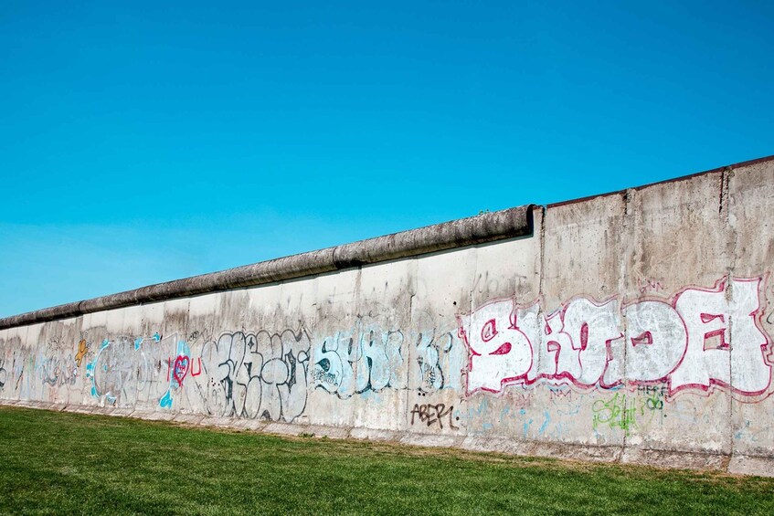 Picture 4 for Activity Berlin: Graffiti Workshop at the Berlin Wall