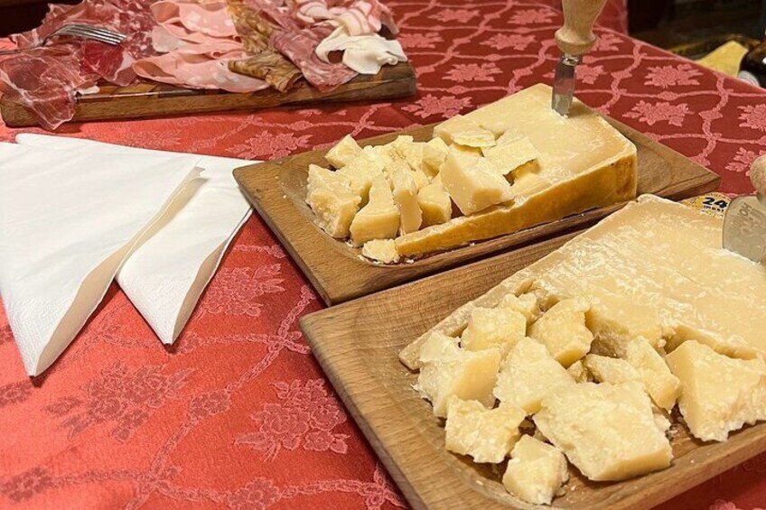 From Bologna: Parmesan Cheese & Balsamic Vinegar Tour+Lunch