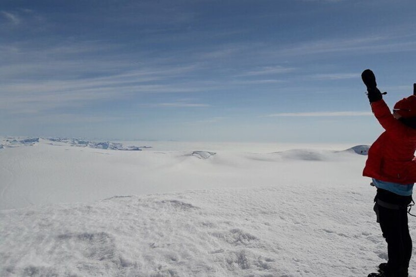 Expedition Experience in Hvannadalshnjúkur Iceland