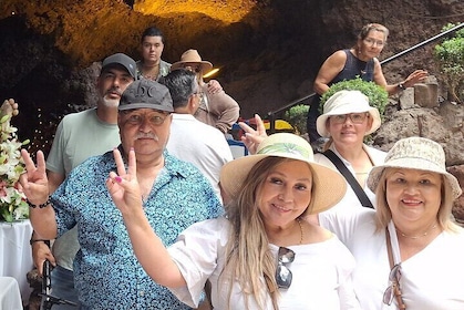 Teotihuacán im Morgengrauen, ohne Touristenfallen.