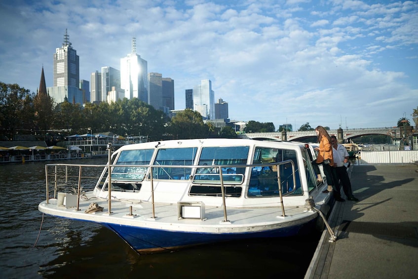 Melbourne: City and Williamstown Ferry Cruise