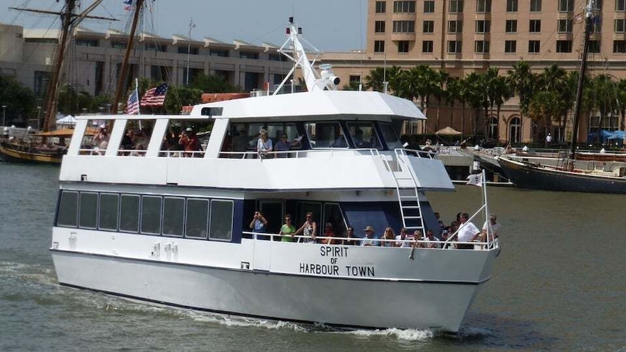 Hilton Head Island: Round-Trip Ferry Ticket to Savannah
