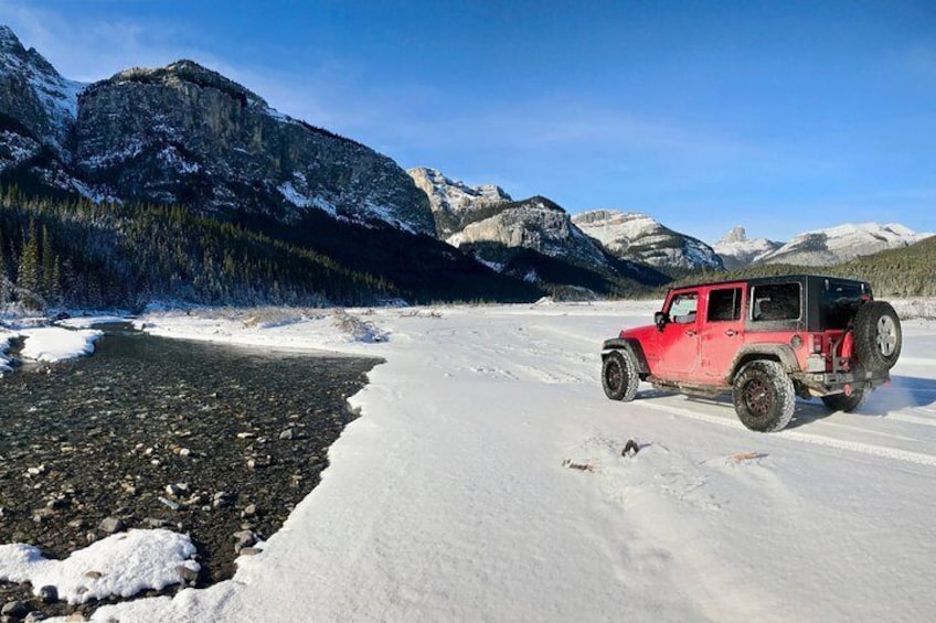 Private Full Day Jeep 4 by 4 Tour Exploring Ghost Valley