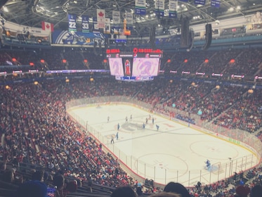Vancouver Canucks ijshockeywedstrijd in Rogers Arena