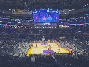 Los Angeles Lakers basketballkamp på Crypto.com Arena