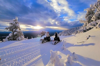 Guided Snowmobile Tours In The National Volcanic Monument