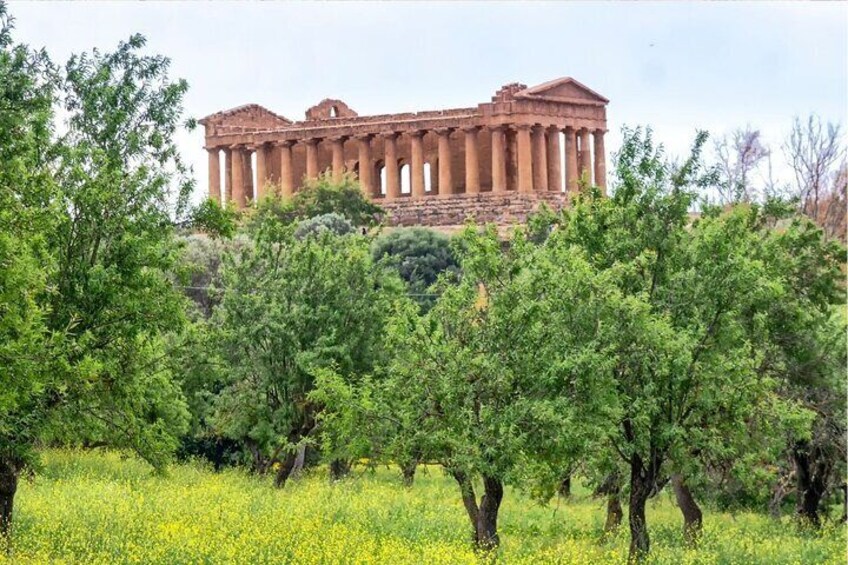 Agrigento to Siracusa with Valley of Temples and Roman Villa Trip