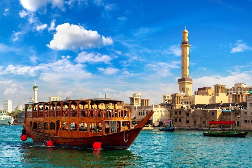 City Sightseeing Dubai HOHO Bus Tour, Dhow Cruise, Aquarium & Aquaventure