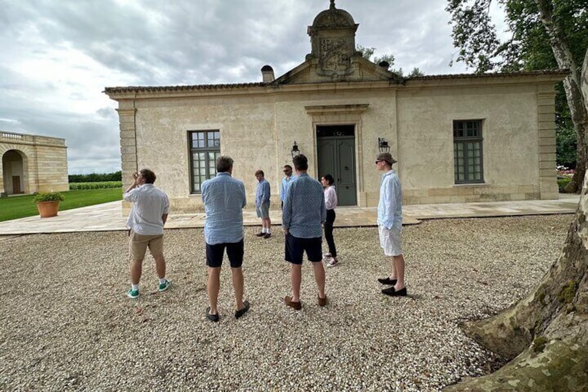Visits and Tastings in the Médoc in Small Group with Meal