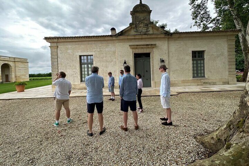 Visits and Tastings in the Médoc in Small Group with Meal