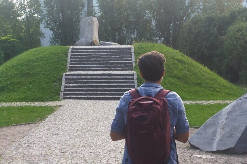 Historical Walking Tour of Jewish Warsaw