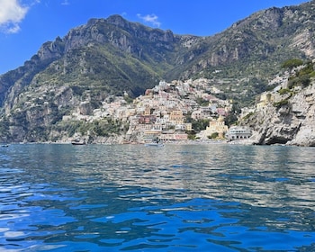 Från Positano/Praiano: Snabb båttur Amalfikusten och grottorna