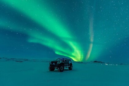 Private Northern Lights by Super Lorry 4x4