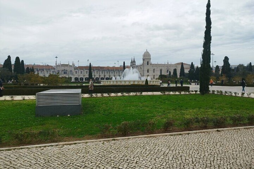 Private Belem tour with tram and the new Quake Museum